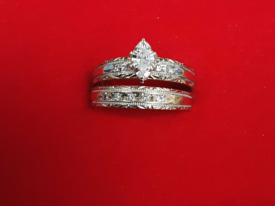 Ring - Wedding Set - Yellow Gold 10k (.417) 4.3 grams Size 7