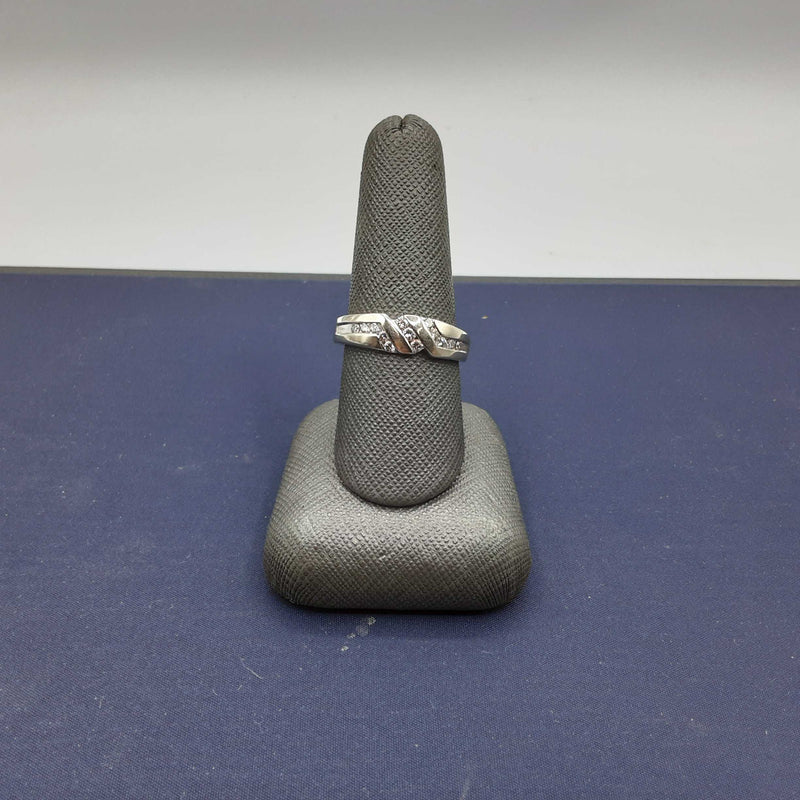 Fancy Wedding Band White Gold 14k (.585) 4.3 grams Size 9.5