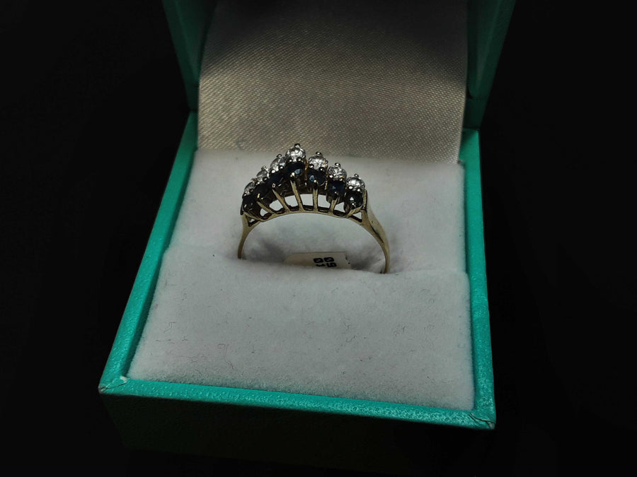 Women's Ring - Yellow Gold 10k (.417) 2.3 grams Size 10.5