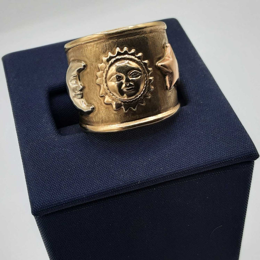 Women's Ring - Yellow Gold 10k (.417) 3.6 grams Size 6