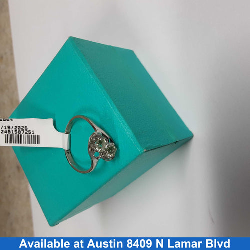 Women's Ring - Solitaire - White Gold 10k (.417) 1.9 grams Size 5.5