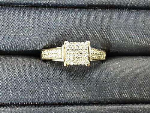 Women's Ring - White Gold 10k (.417) 2.5 grams Size 6