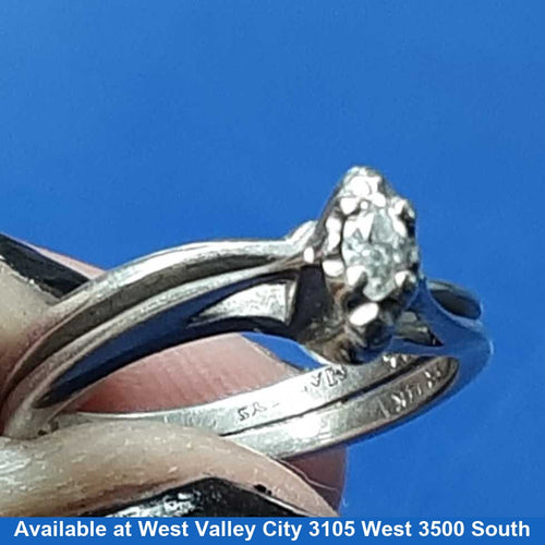 Women's Ring - Solitaire - White Gold 14k (.585) 2.8 grams Size 4