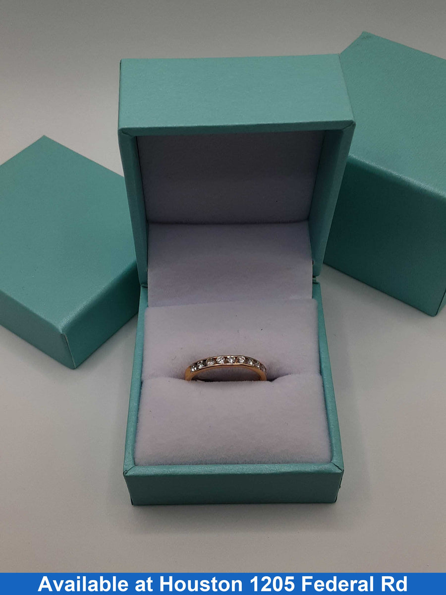 Women's Ring - Anniversary - Yellow Gold 14k (.585) 1.6 grams Size 5.5