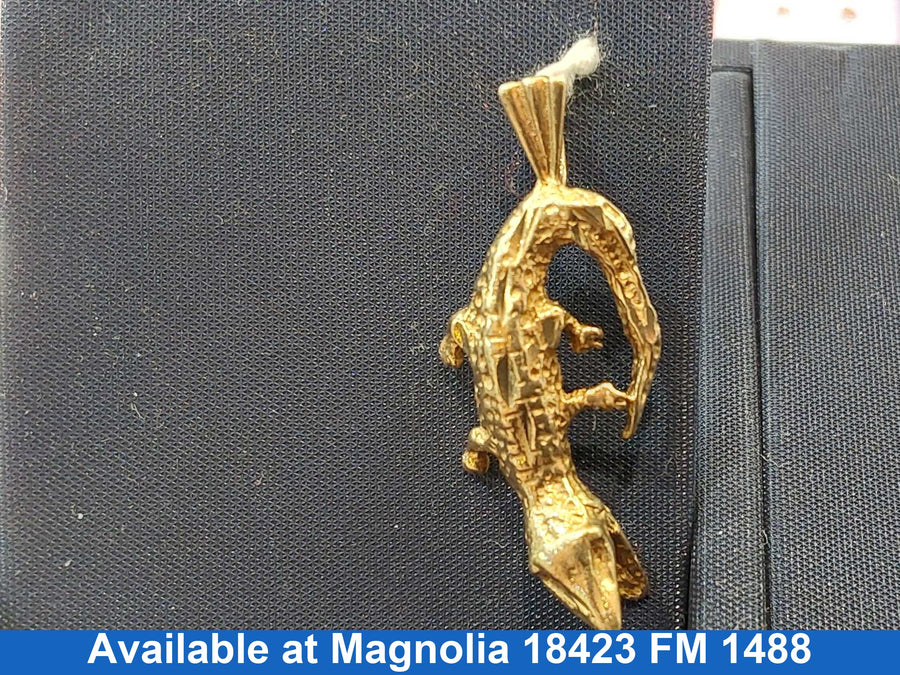 Symbol Pendant - Yellow Gold 10k (.417) 2.1 grams
