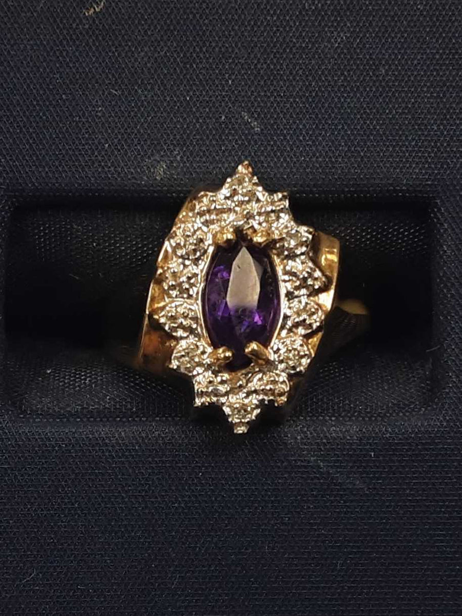 Women's Ring - Yellow Gold 10k (.417) 2.8 grams Size 6.5