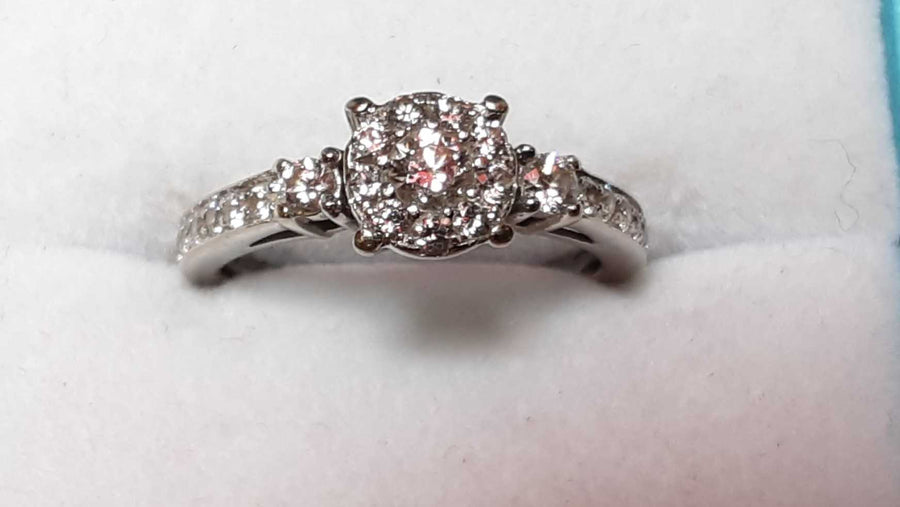 Ring - Wedding Set - White Gold 14k (.585) 2.6 grams Size 6.5