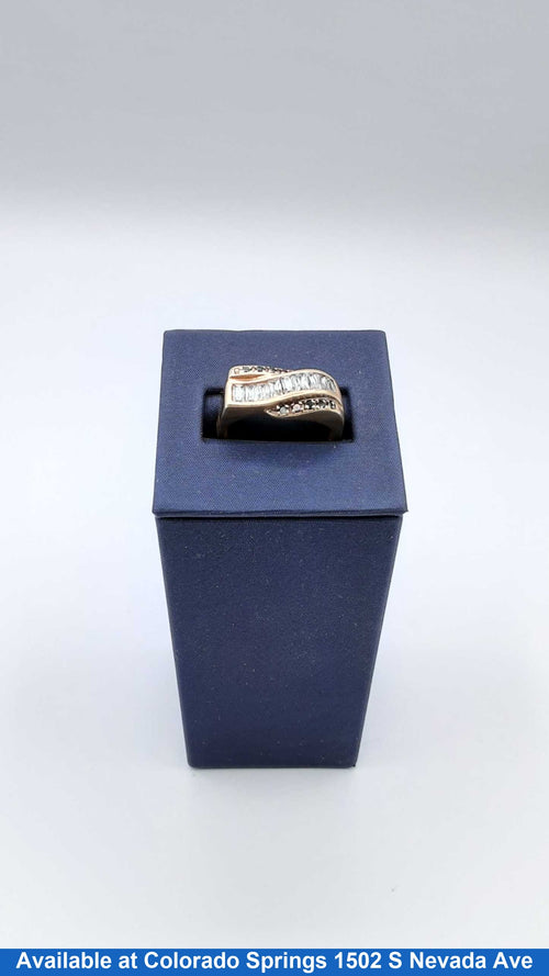 Men's Ring - Yellow Gold 10k (.417) 5.4 grams Size 8