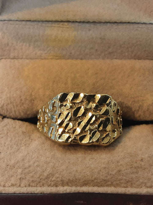 Men's Ring - Yellow Gold 10k (.417) 3.7 grams Size 9