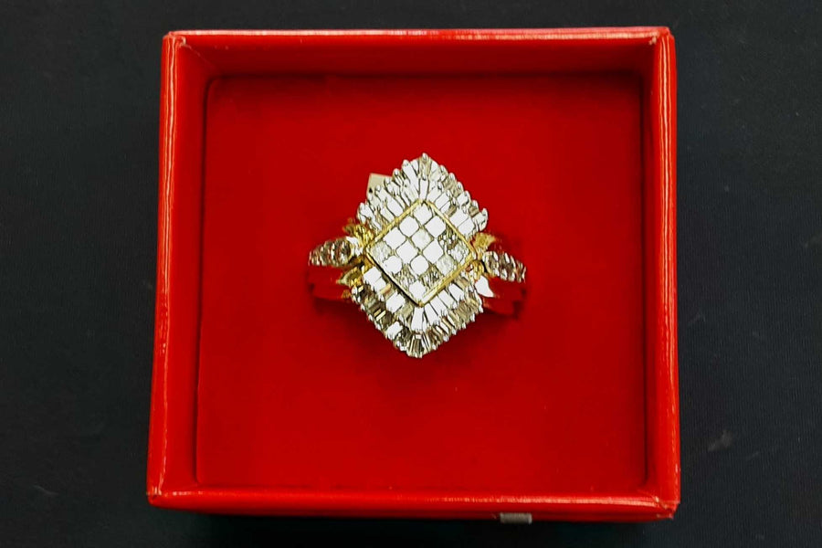 Women's Ring - Yellow Gold 14k (.585) 6 grams Size 9