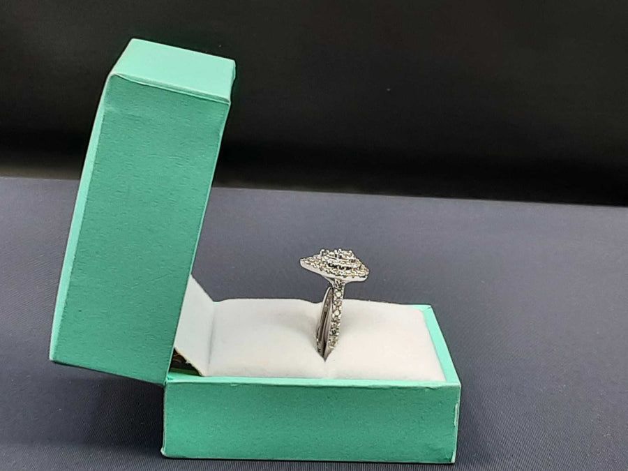 Women's Ring - White Gold 10k (.417) 2.8 grams Size 8.5