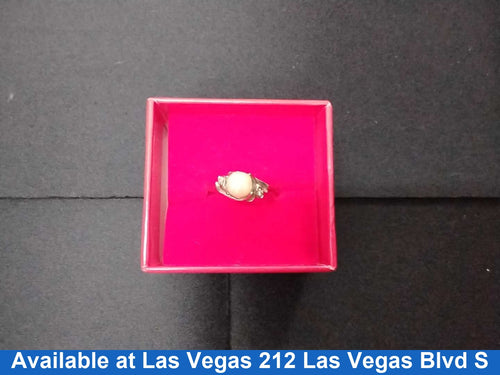 Women's Ring - White Gold 14k (.585) 3.1 grams Size 20