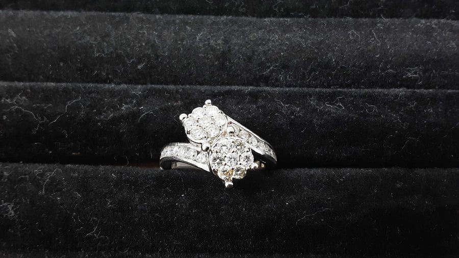 Women's Ring - White Gold 14k (.585) 5.9 grams Size 9