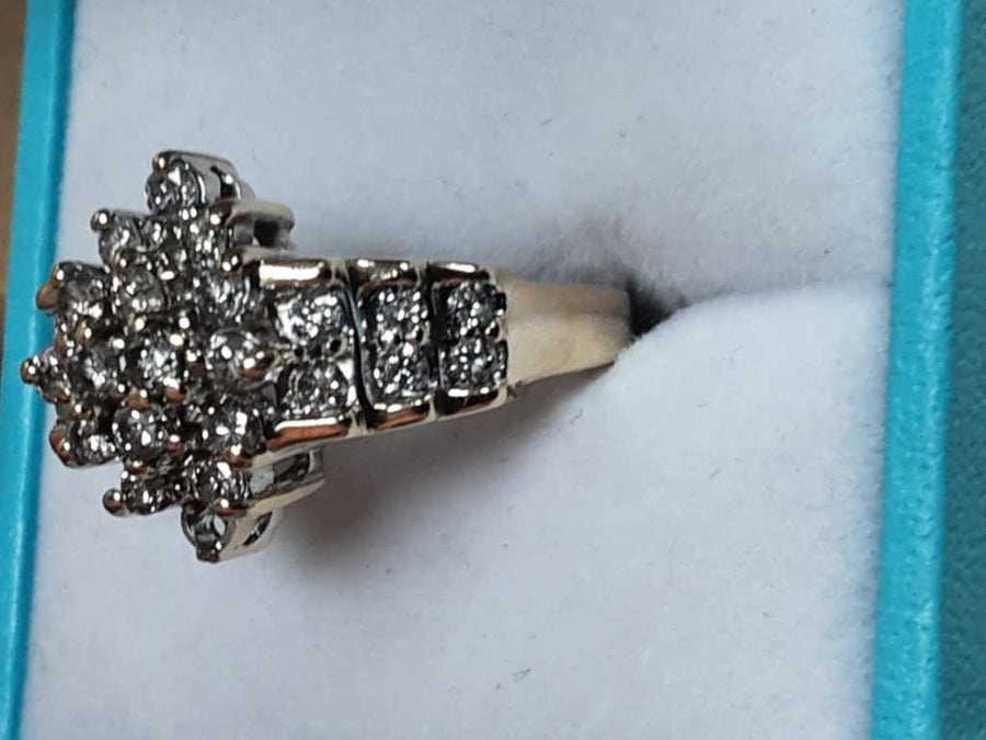 Women's Ring - Yellow Gold 10k (.417) 4.9 grams Size 8