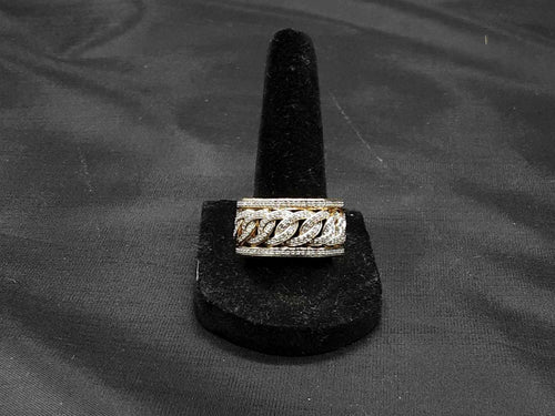 Women's Ring - Yellow Gold 10k (.417) 7 grams Size 10