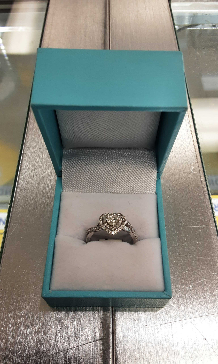 Women's Ring - White Gold 14k (.585) 3.5 grams Size 8