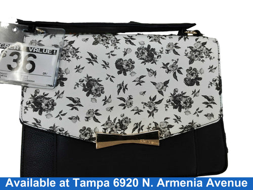 Besty Johnson Ok9643 Black Purse / Handbag