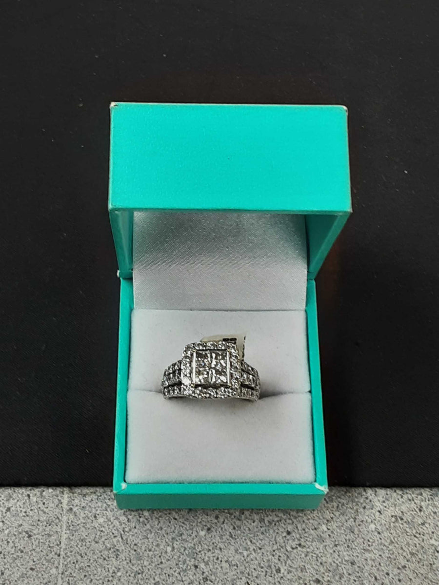 Women's Ring - White Gold 14k (.585) 8.3 grams Size 6