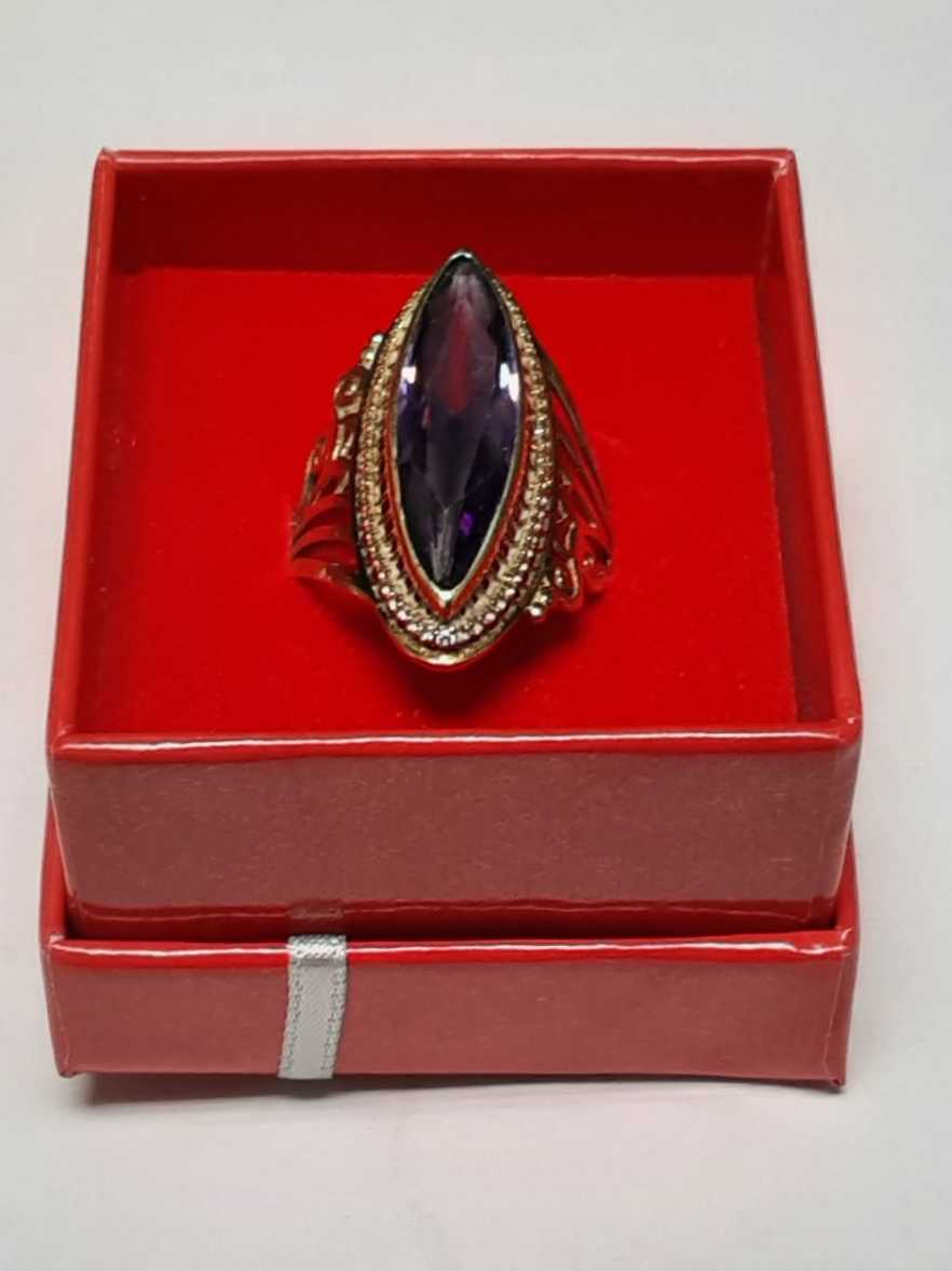 Women's Ring - Yellow Gold 10k (.417) 5.6 grams Size 9.5