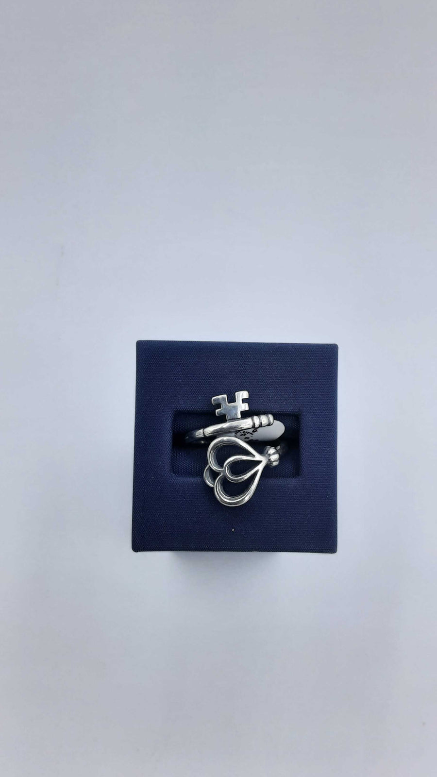 Women's Ring - Silver 3.7 grams Size 9