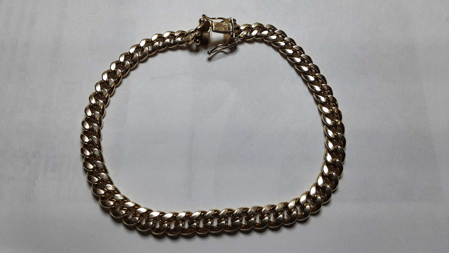 Cuban Link Bracelet - Yellow Gold 10k (.417) 8.3 grams 8 inch