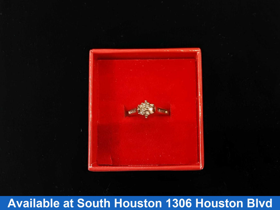 Women's Ring - Solitaire - Yellow Gold 10k (.417) 2.2 grams Size 6