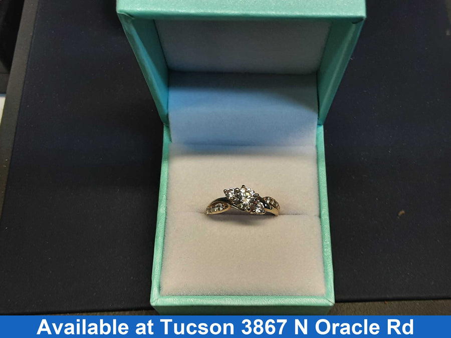 Women's Ring - Yellow Gold 14k (.585) 2.9 grams Size 8