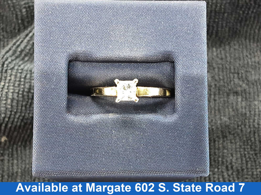 Women's Ring - Solitaire - Yellow Gold 14k (.585) 3.6 grams Size 7