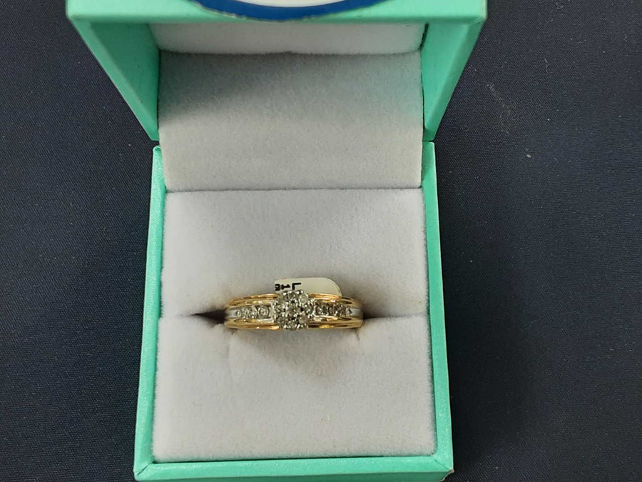 Women's Ring - Yellow Gold 10k (.417) 4 grams Size 8