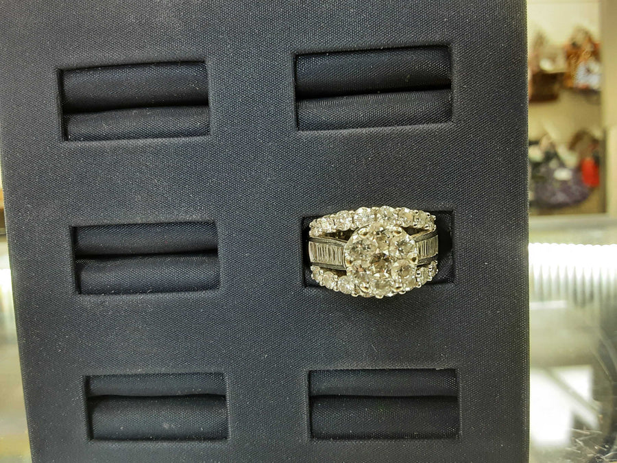 Women's Ring - White Gold 14k (.585) 13.3 grams Size 8