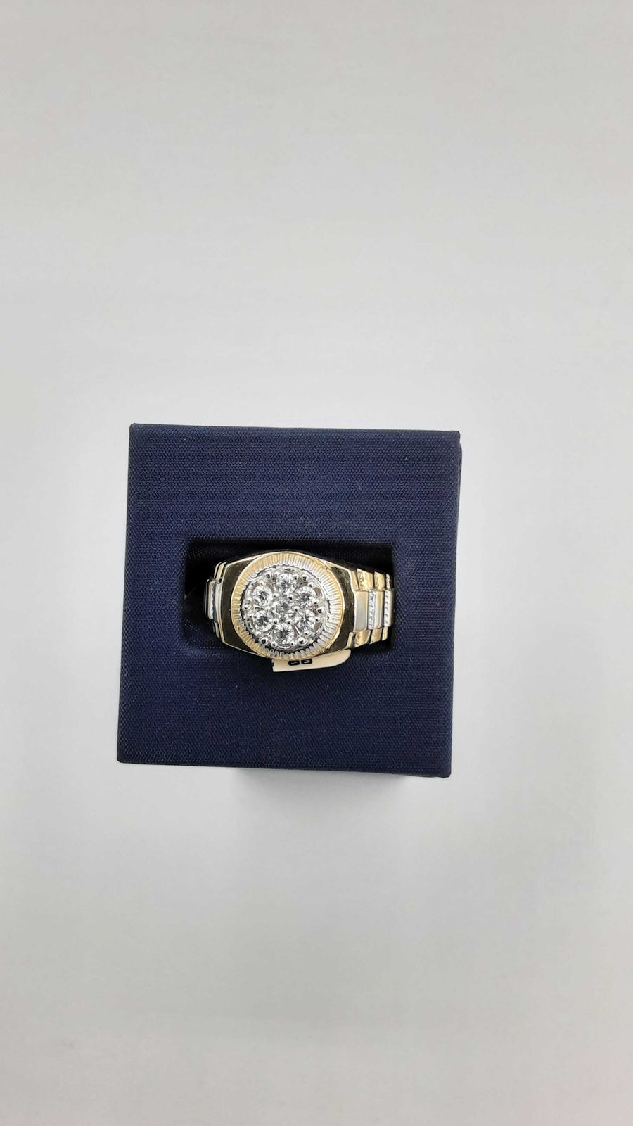 Men's Ring - Yellow Gold 10k (.417) 9 grams Size 8