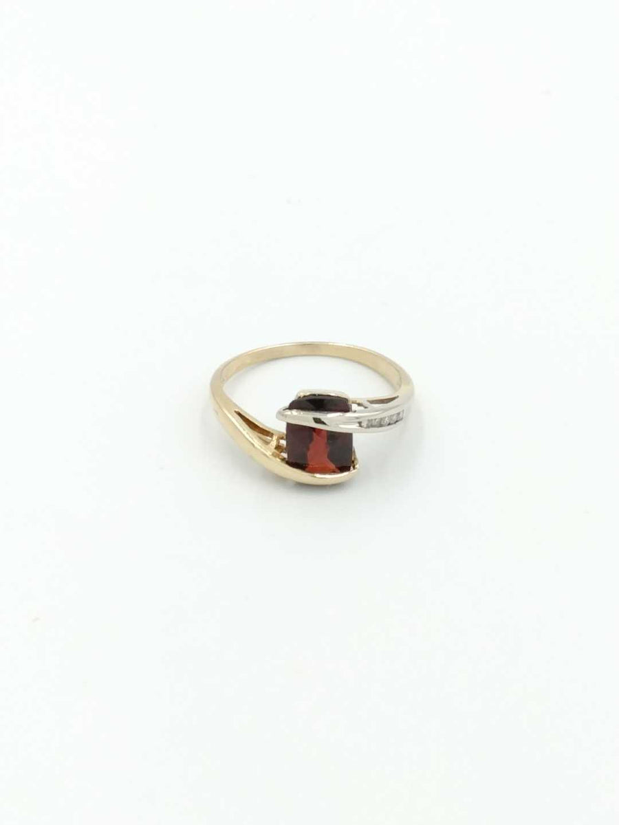 Women's Ring - Yellow Gold 14k (.585) 3.9 grams Size 8