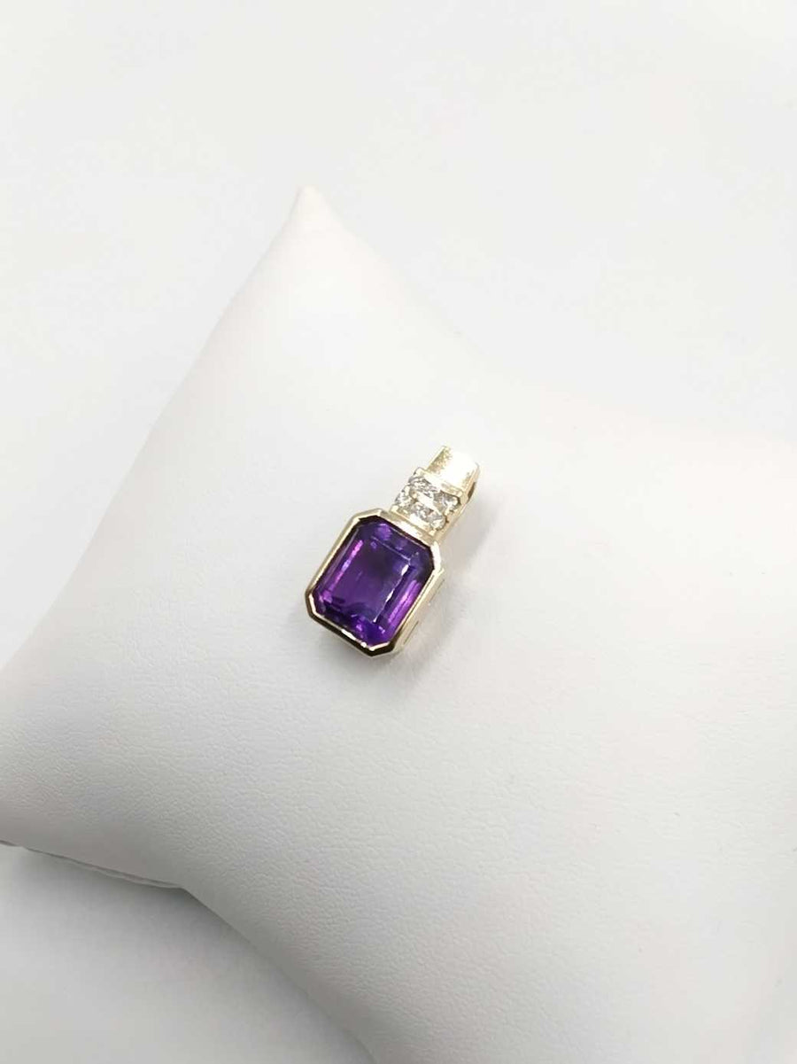 Pendant - Yellow Gold 14k (.585) 4.5 grams