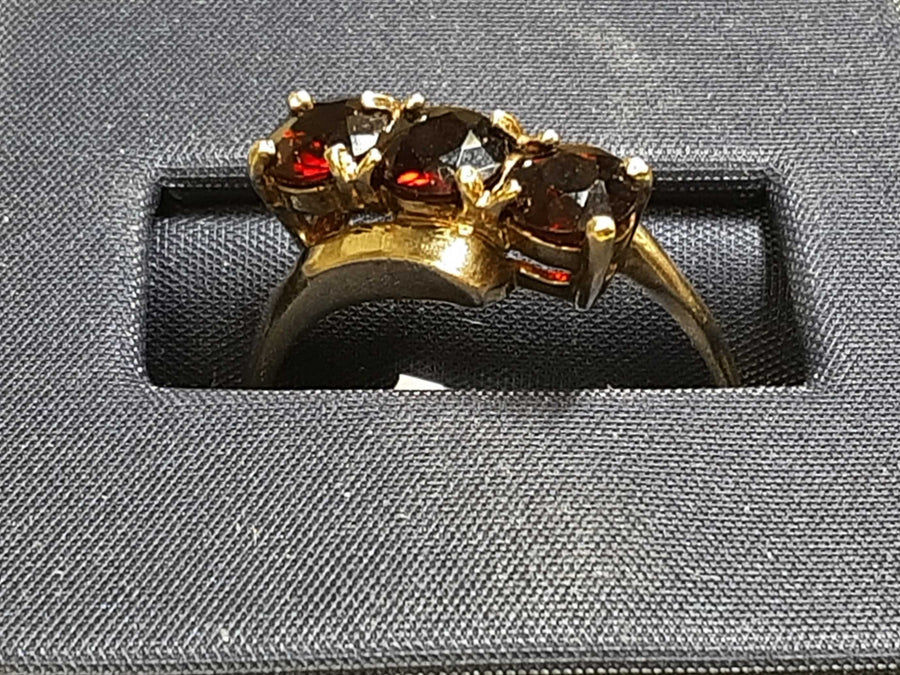 Women's Ring - Yellow Gold 10k (.417) 3.1 grams Size 9.5