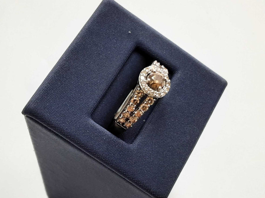 Women's Ring - White Gold 14k (.585) 3.1 grams Size 7