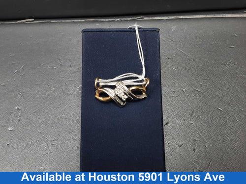Diamond Pendant - Yellow Gold 10k (.417) 2.2 grams
