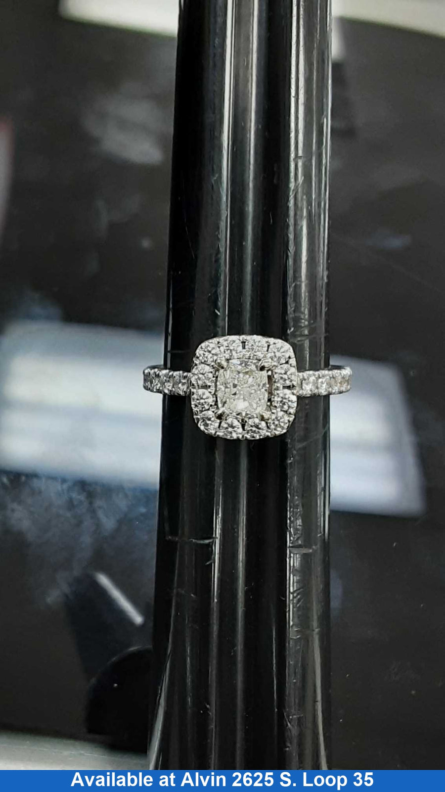 Women's Ring - White Gold 14k (.585) 4.8 grams Size 7