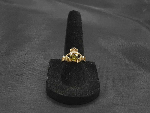 Women's Ring - Yellow Gold 14k (.585) 3 grams Size 6.5