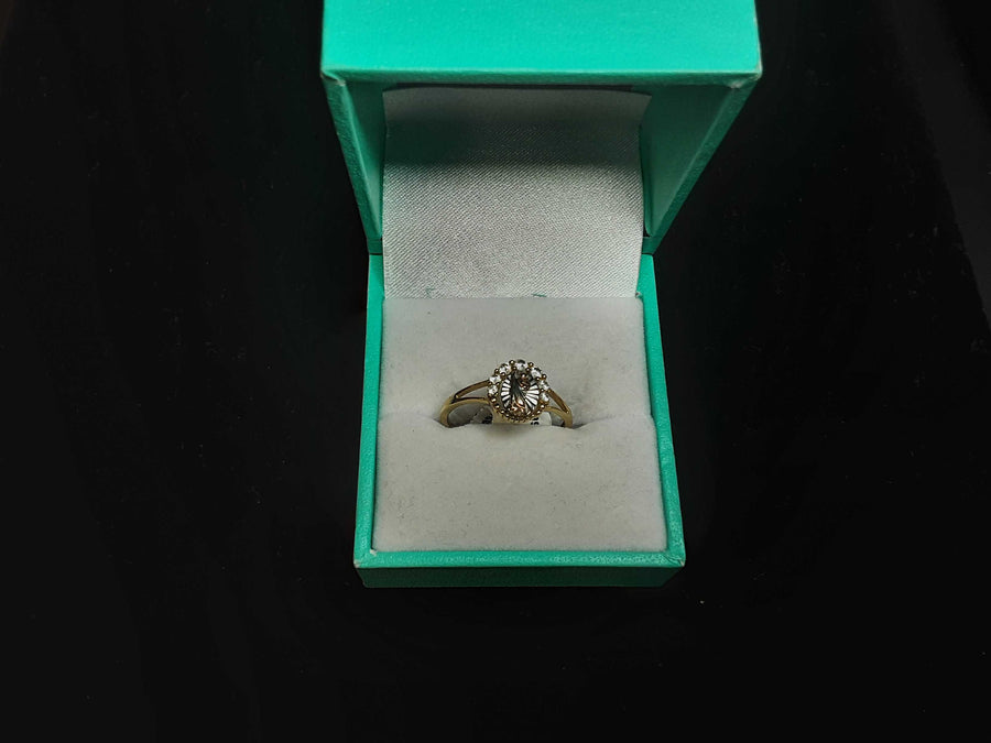 Women's Ring - Yellow Gold 14k (.585) 1.6 grams Size 8