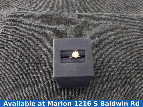 Women's Ring - Solitaire - White Gold 10k (.417) 2.4 grams Size 5