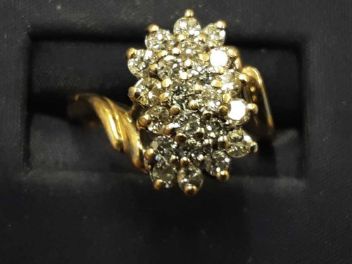 Women's Ring - Yellow Gold 14k (.585) 5 grams Size 6.5