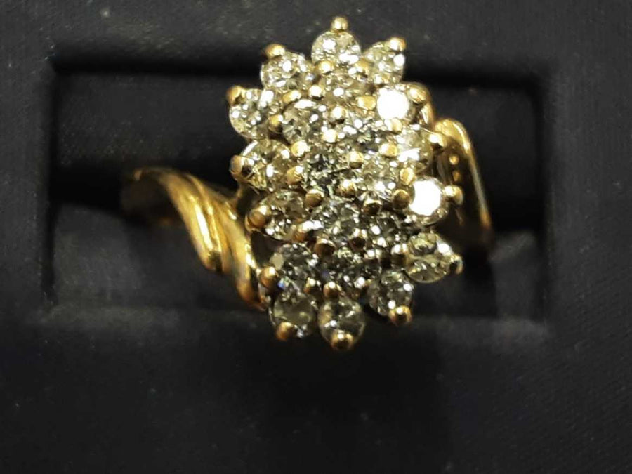 Women's Ring - Yellow Gold 14k (.585) 5 grams Size 6.5