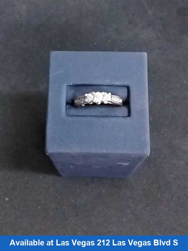 Women's Ring - White Gold 14k (.585) 2.6 grams Size 20