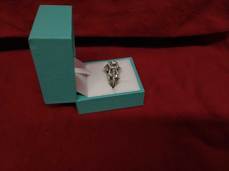Women's Ring - White Gold 14k (.585) 7 grams Size 4