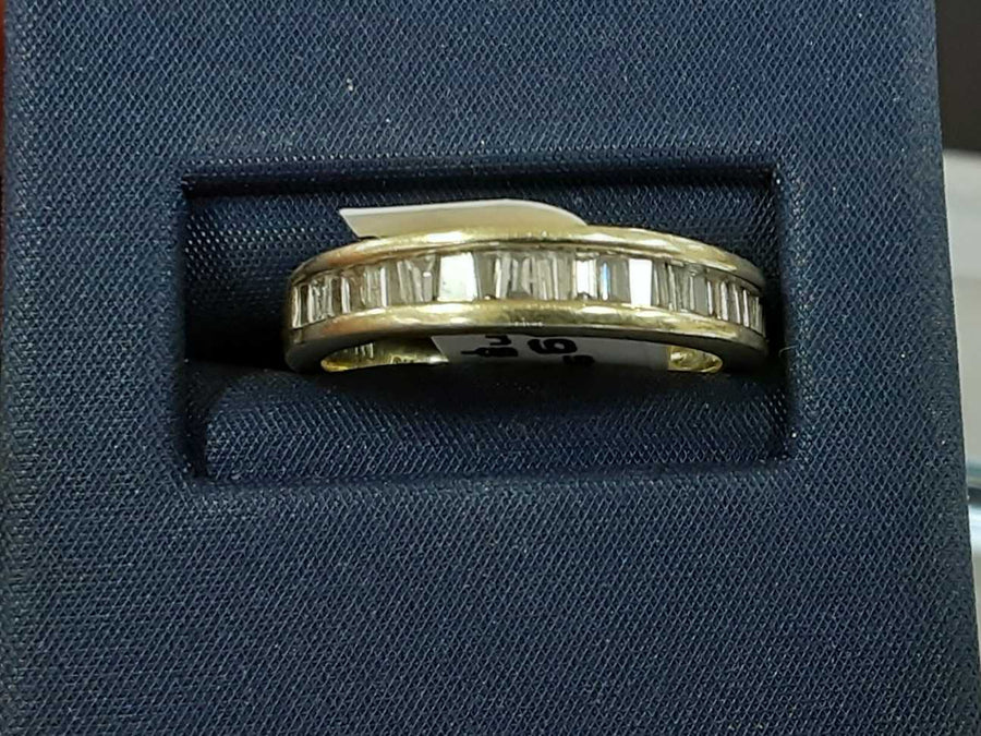 Men's Ring - Yellow Gold 10k (.417) 3.4 grams Size 20