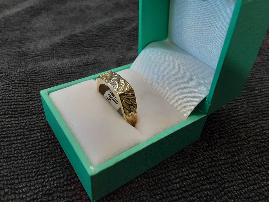 Men's Ring - Yellow Gold 10k (.417) 6.8 grams Size 20