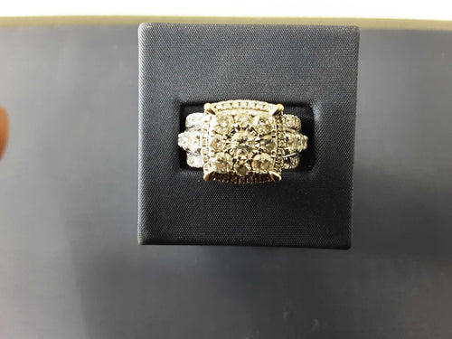 Women's Ring - White Gold 10k (.417) 9.5 grams Size 9