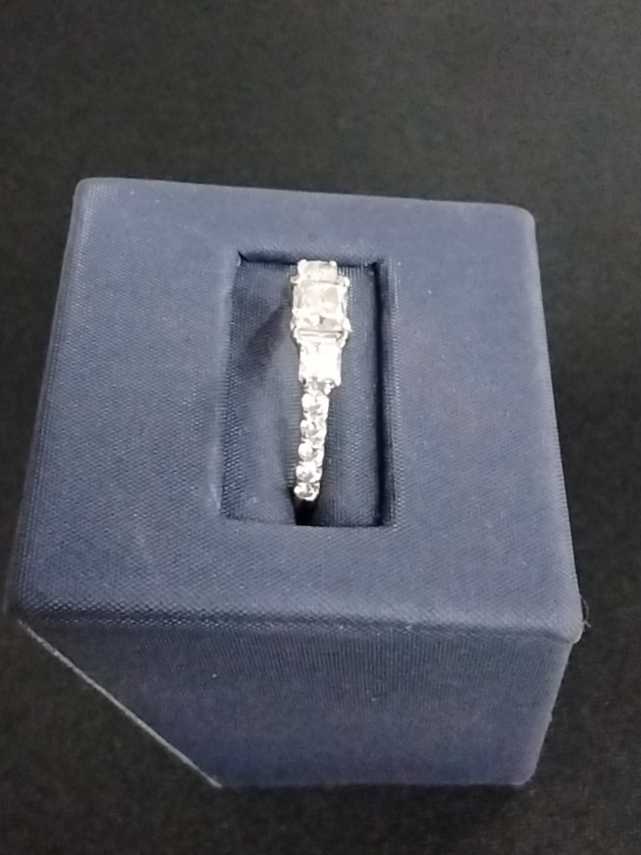 Women's Ring - White Gold 14k (.585) 2.4 grams Size 20