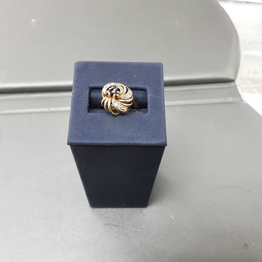 Women's Ring - Yellow Gold 14k (.585) 4.7 grams Size 7