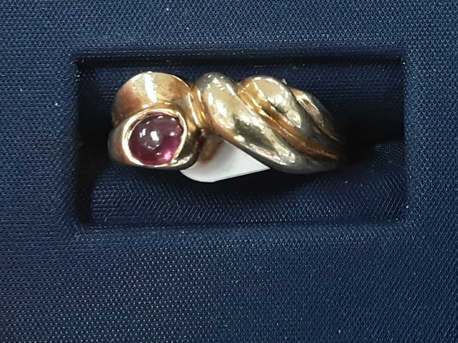 Women's Ring - Yellow Gold 14k (.585) 5.7 grams Size 8